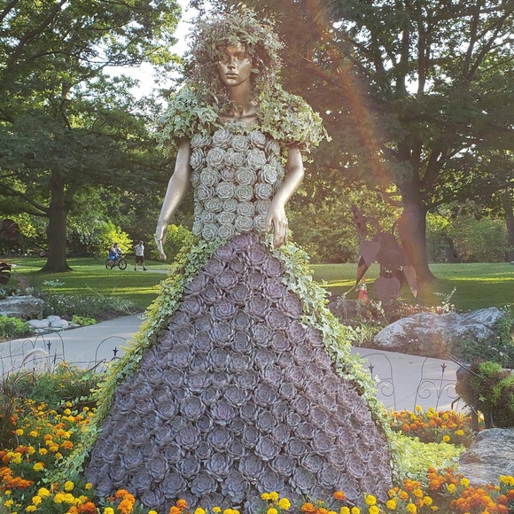 Meet your Posher, Robyn - Picture 3 of 8